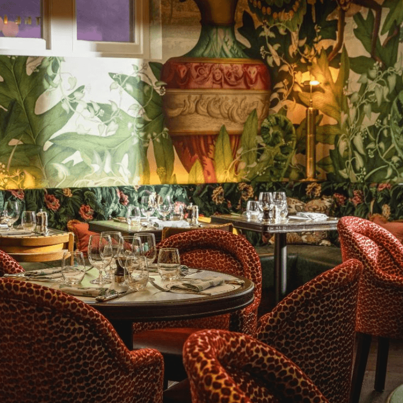 Ivy Nottingham corner banquette seating