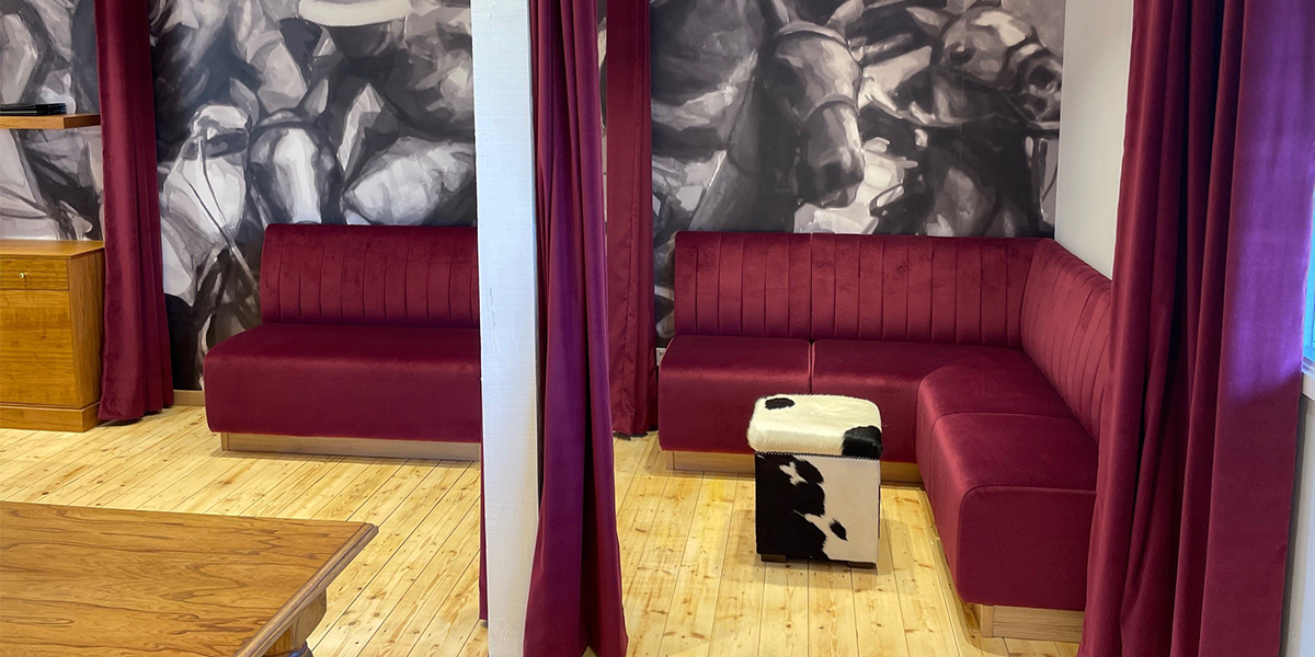 Fluted Seating 20
