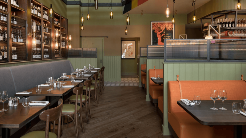 Restaurant Seating | Plain Back Seating Style | Booth Seating